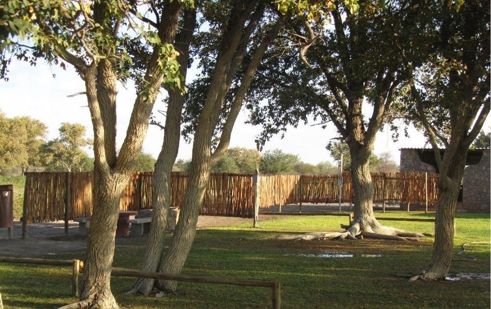 Eldorado Guest House & Camping Okaukuejo Extérieur photo